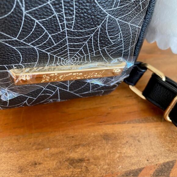 Betsey Johnson Halloween Vampire Cat Kitsch Mini Backpack - Picture 6 of 11